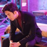 کاور آهنگ Curtain