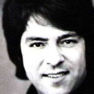 کاور آهنگ مادر از احمد ظاهر